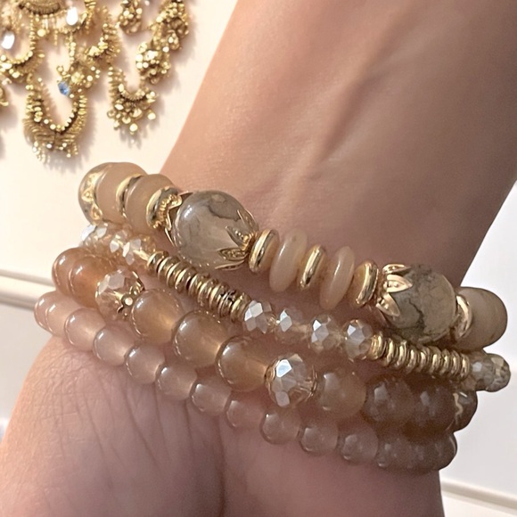 4pcs/Set Bohemian Style Beads Multilayer Stacking Stretch Bracelet. - Picture 5 of 5